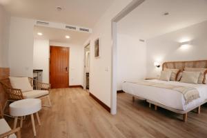 La Plaza Hostal
