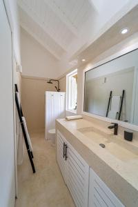 Casa Panamera- 5br luxury beach Villa Playa Coson