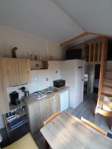 Maisons de vacances Maison Tiny House 2 chambres Soulac a 500m plage : photos des chambres