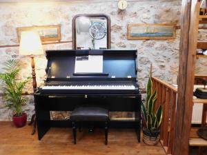 Agoriani Art Suite - 4 seasons natural living