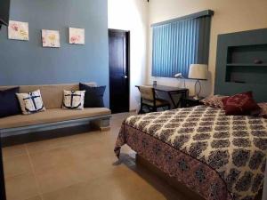 Hermoso edificio ubicado a pocas cuadras del Malecón de La Paz BCS