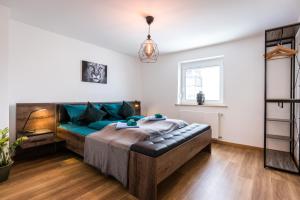 Comfort Suite room in Spacious & Luxury: Kitchen - Parking - Netflix