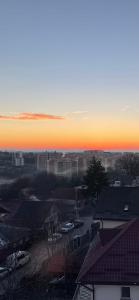 Cozy Apartment - near Palas Mall and Airport