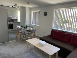 Paradigm House, Modern 2-Bedroom Duplex Apartment 2, Free Parking, Oxford
