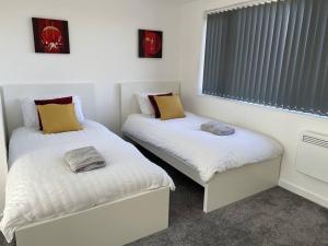 Paradigm House, Modern 2-Bedroom Duplex Apartment 2, Free Parking, Oxford