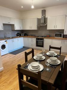 No1 Lux Apartment Nuneaton with Gated, Private Parking