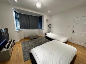 No1 Lux Apartment Nuneaton with Gated, Private Parking