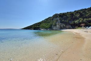 Seaside family friendly house with a swimming pool Cove Ljubljeva, Trogir - 20531