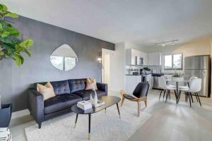 Modern & Beachy-Rlx space for 6ppl