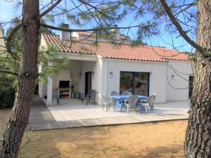 Maisons de vacances Maison La Tranche-sur-Mer, 5 pieces, 8 personnes - FR-1-22-339 : photos des chambres