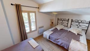 Appartements Mas du Versadou, dans un espace naturel protege, piscine couverte chauffee toute l'annee, Spa et salle de jeux : photos des chambres