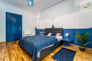 Momas Apartments