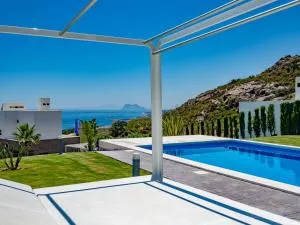 2254-Luxury villa with private pool and seaview - Sotogrande