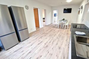 Modern 3-Room Apartment with Balcony & Free Parking & Free Wi-Fi in Hagen - HA03