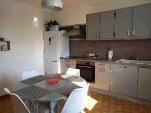 La Dindoulette a partir de 3 jours et plus sans piscine pour 6 personnes personnes