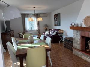 Maisons de vacances La Dindoulette a partir de 3 jours et plus sans piscine pour 6 personnes personnes : photos des chambres