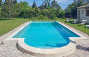 Maisons de vacances Beautiful home in Caumont-sur-Durance with Outdoor swimming pool, WiFi and 3 Bedrooms : photos des chambres