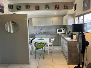 28 on Symonds Luxstudio 2