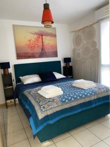 T2 Little Bohême proche hôpitaux terrasse plein ciel