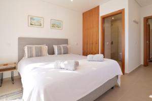 Casa Rujo - Waterside Village House