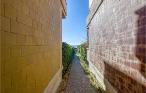 Nice Apartment In Castglione Della P