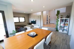 Catalunya Casas Modern Marvel,15 min to Costa Brava beaches!