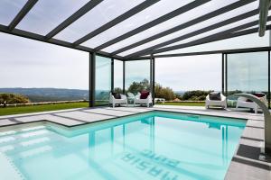 Catalunya Casas Fabulous Villa for 28 with Heated Pool