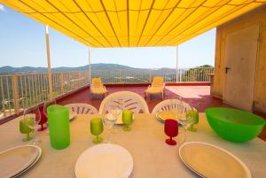 Catalunya Casas Fun and Frolic in Lloret del Mar 3500 meters to beach!