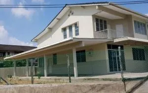 J & I Homestay 2 Person with shared bathroom - Sungai Merah