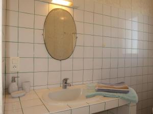 Maisons de vacances Holiday Home Partie de peche by Interhome : photos des chambres