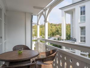 Apartment Seepark Sellin-4 by Interhome