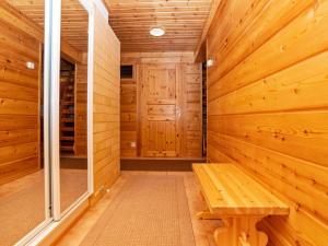 Holiday Home Rukan nietosrinne by Interhome