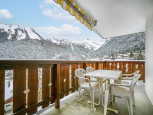 Apartment Dent Favre A 5 by Interhome