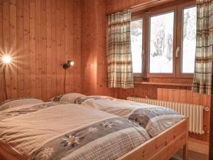 Apartment Dent Favre A 5 by Interhome