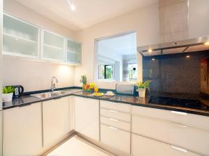 Apartment Pine Hills Safira by Interhome