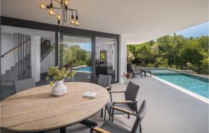 Gorgeous Home In Buje With Kitchen