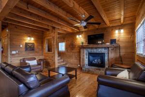 Home Sweet Hideaway Retreat Near Pigeon Forge