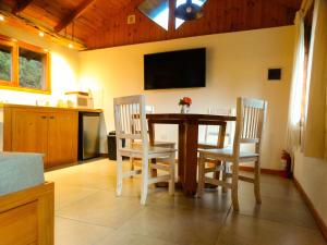 Vuelvo al Sur Alojamiento Lago Puelo