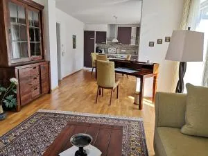 费尔登-安格贝尔金公寓 - 沃尔特湖畔韦尔登