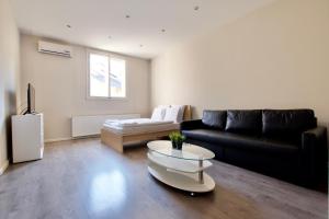 Flatiron Budapest Building - By Hi5