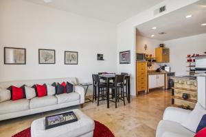 Ocean Grove 902 - Pelican View