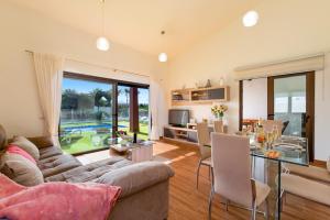 Villa Fakay by Villa Plus