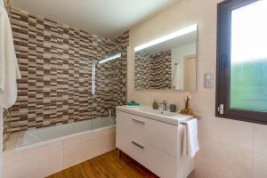 Villa Fakay by Villa Plus