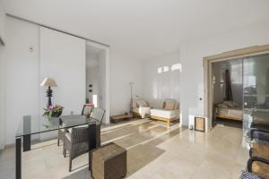 Villa Casa do Amendoal by Villa Plus