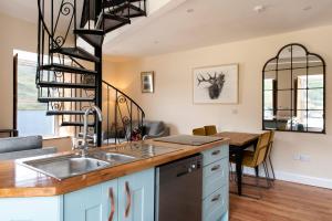 kylemore house boutique apartments - kylemore suite