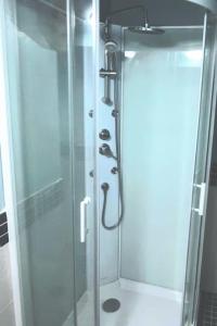 Appartements Maison chaleureuse avec jardinet & parking gratuit : photos des chambres