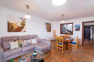 Villa Tropical by Villa Plus