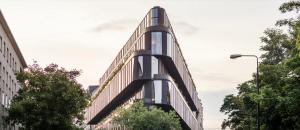 HOLIDAY 5 Air Condition WiFi 75TV Netflix Disney HBO AppleTV