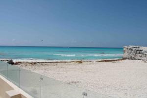 Beach Front Renewed Apartment