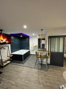 Appartements Privilege Spa, jacuzzi & Sauna : Appartement 1 Chambre